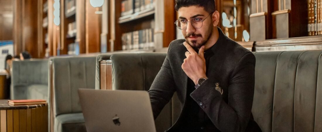 Como Criar um Portfólio Online Atraente e Profissional para Acompanhantes de Luxo